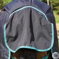 Weatherbeeta Green-Tec 900D Detach-A-Neck Medium Turnout - Black/Bottle Green -Equestrian Supplies Shop 10044100 tail