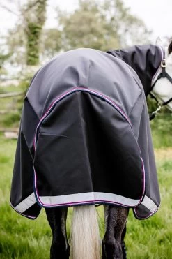 Rambo® Supreme 1680D Vari-Layer (250g Medium) - Navy With Burgundy And Dusty Blue -Equestrian Supplies Shop AAAX02 TAIL
